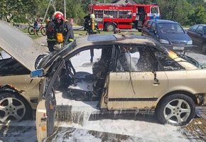 В Лиде горел автомобиль Audi 100. Причина пожара устанавливается