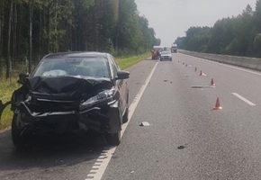 Два человека пострадали в аварии на М6 рядом с Лидой