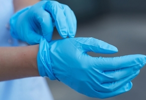 Медик из Лиды заразилась коронавирусом. Лечение получать женщина будет в Минске, т.к. там она живёт и работает