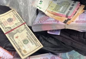 В Гродненской области мошенники убедили 11-летнего мальчика передать им более 82 000 рублей семейных накоплений