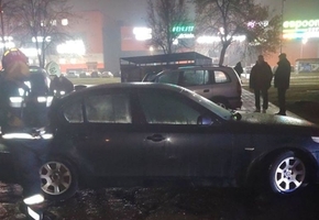 В Лиде на ул. Качана пожарные ликвидировали возгорание легкового автомобиля