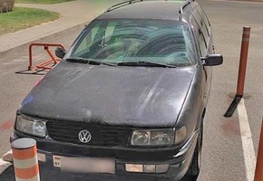 В п/п «Бенякони» лидскими пограничниками задержан странный Volkswagen