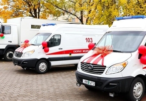 Автопарк региона пополнится новыми автомобилями скорой помощи и передвижными фельдшерско-акушерскими пунктами