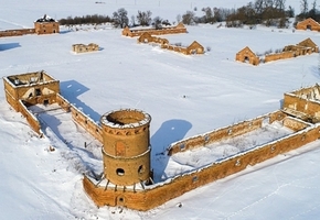 Под Новогрудком через аукцион снова продаётся «Мурованка Хрептовичей». Но теперь всего за 2 базовые величины