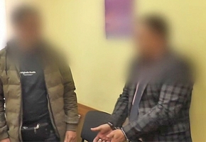 Чиновника одного из райисполкомов региона задержали за систематические взятки