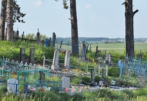 В Лиде на Радуницу запустят дополнительные автобусы к кладбищам