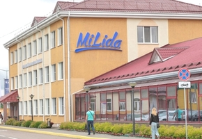 Молоко в бутылках, концентрат белка и обезвоженный жир. Что нового на «Лидском молочно-консервном комбинате»