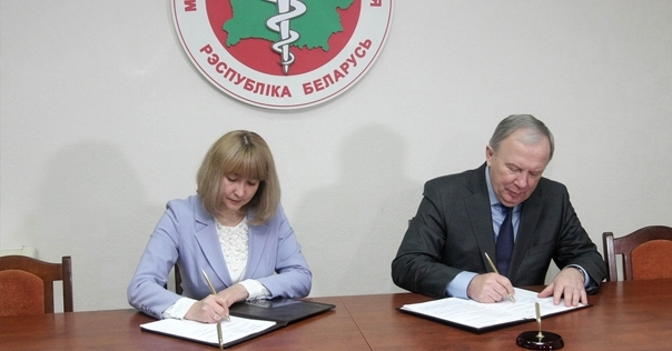 По официальным данным, в Беларуси 13 человек умерло от болезней, отягощённых коронавирусом