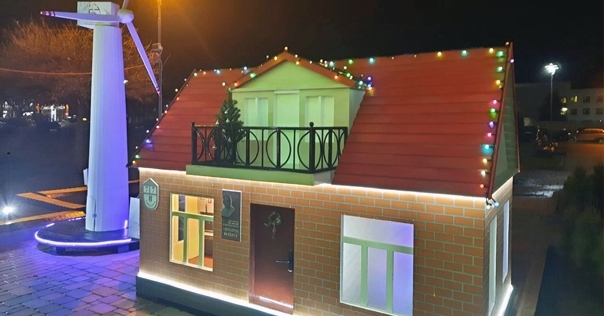 Новогодний конкурс световых макетов в Лиде: первое место у инсталляции от энергетиков