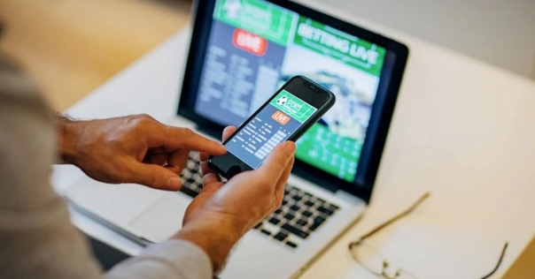 Спонсоры клубов РПЛ: букмекеры на первом плане