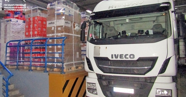В п/п Бенякони у литовского перевозчика выявили незадекларированные товары