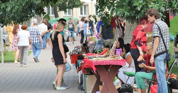 В Лидском замке и на прилегающей территории всё лето по выходным дням будет проходить «Замкавы гасцінец»