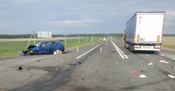 На М6 женщина на Chevrolet не уступила фуре