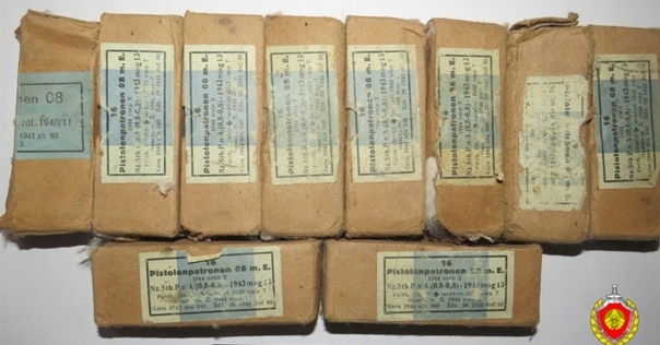 Лидчанин при наведении порядка нашел у себя дома около двухсот боевых патронов