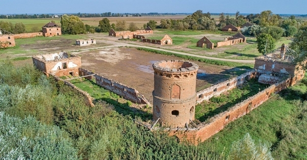 Под Новогрудком через аукцион продаётся «Мурованка Хрептовичей»