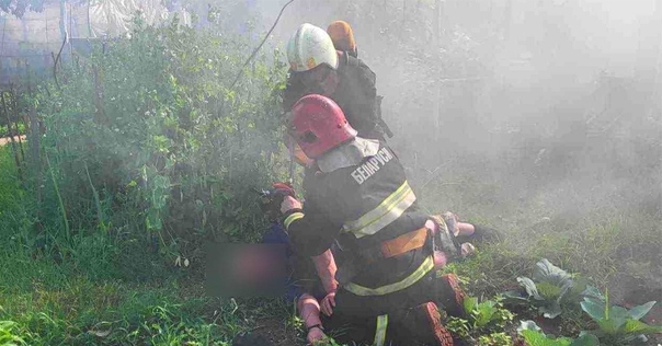 На пожаре в Лидском районе работники МЧС спасли 84-летнего мужчину