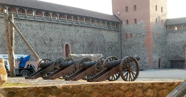 Возле Лидского замка снимают приключенческо-фантасмагоричный фильм эпохи XVIII века