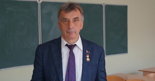 Лидский учитель математики гимназии №1 Альфред Ладыко признан «Народным учителем Беларуси»