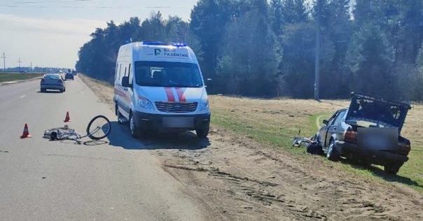 В Лиде на объездной дороге в районе ул. Рыбиновского в результате ДТП были сбиты две велосипедистки. Одна из женщин погибла