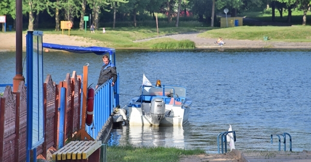 В регионе с начала года утонули 9 человек. В Лиде спасатели вытащили из воды тонущую девушку, которая училась плавать