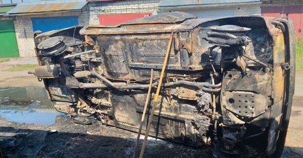 В Лиде в гаражном кооперативе сгорел автомобиль