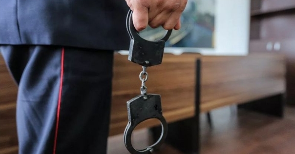 Житель Лидского района попытался сжечь дом. Хотя во второй половине проживает он сам