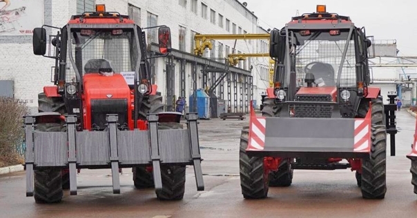 В Лидский, Дятловский, Ивьевский и другие лесхозы региона поступила новая спецтехника