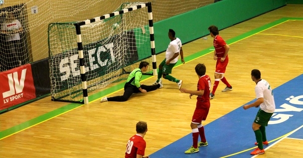 «Лидсельмаш» выиграл первый матч Кубка УЕФА в Дьёре!