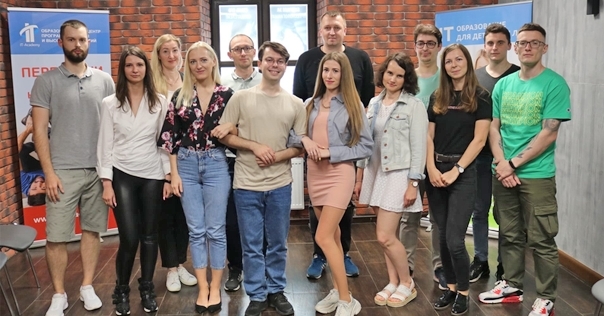 Дистанционное обучение в IT: для кого подходит, и в каких случаях учиться онлайн эффективнее*