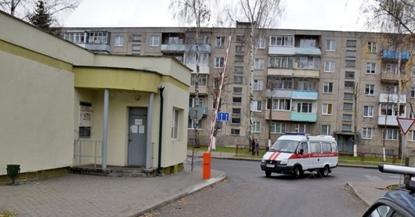 В Лиде пьяный местный житель ударил ножом врача, который приехал на вызов