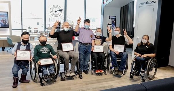 70 собеседований и 3 контракта для колясочников – «Инклюзивный бариста» лидчанина Саши Авдевича трудоустроит ещё трёх инвалидов