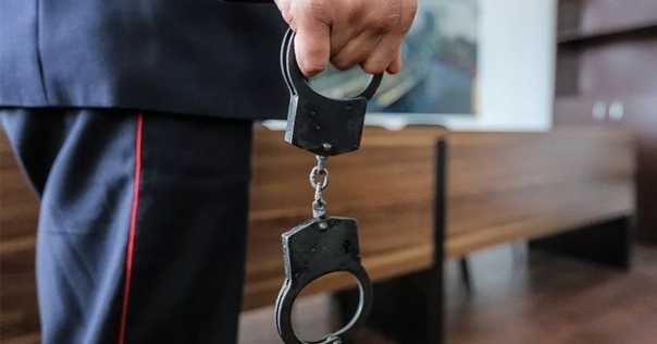 В Лиде пьяный мужчина стрелял из газового пистолета