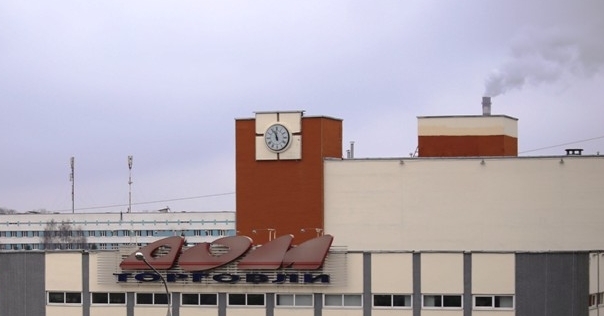 Часы на здании магазина «Дом торговли»
