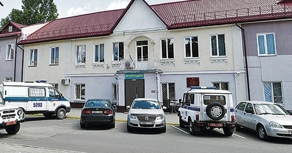 В Лиде женщина забросала ножами мужа, который попросил её прекратить употреблять алкоголь