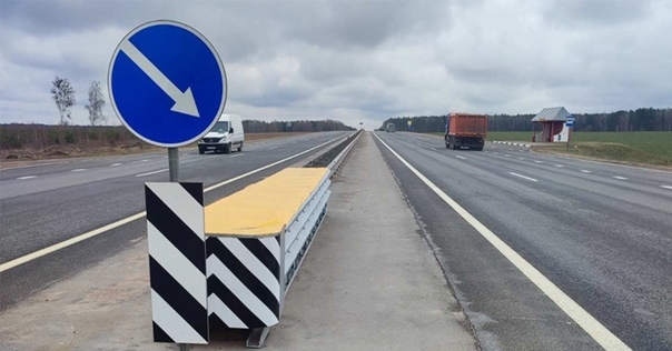 Экспериментальный участок трассы М6 оборудовали новыми фронтальными ограждениями