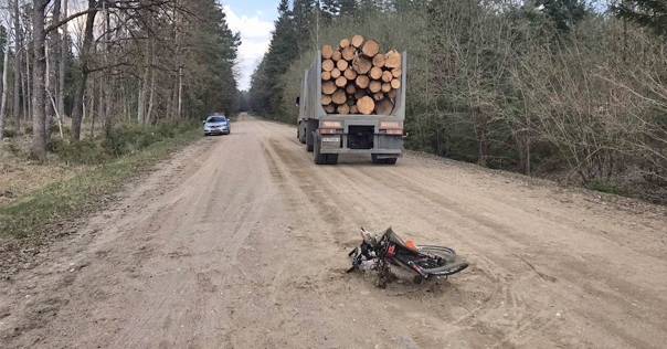 В Лидском районе грузовик наехал на велосипедиста