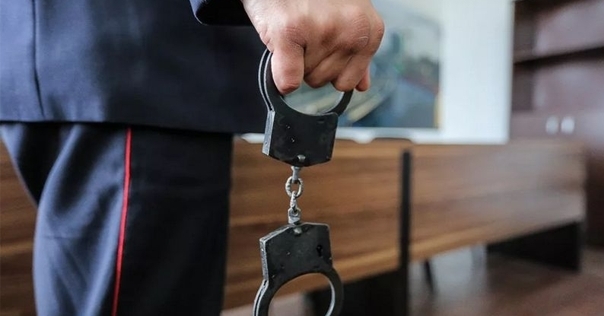 В Лиде возбуждено уголовное дело в отношении таксиста, укравшего кошелёк пассажира