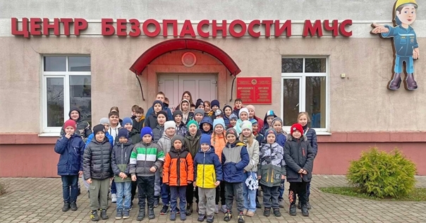 Как в уникальном Центре безопасности МЧС в Лиде проходят экскурсии и интерактивные открытые уроки спасения