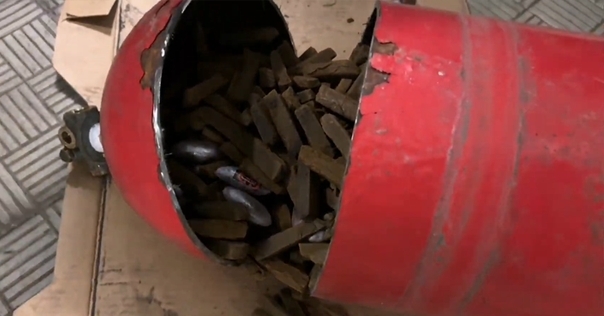 Через п/п Бенякони немец пытался ввести 25 кг гашиша, спрятанных в газовых баллонах