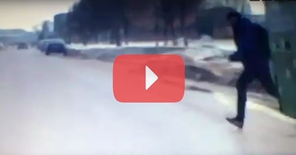 В мкр. Слобода Kia наехал на 12-летнего подростка. Он выбежал из-за автобуса прямо на дорогу