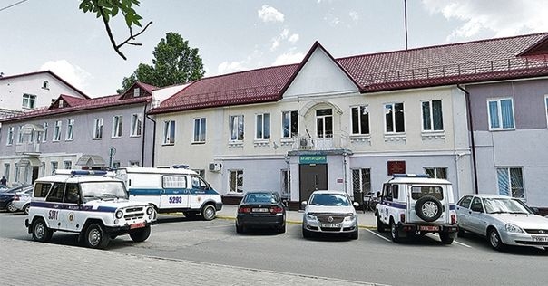 В Лиде хулиган пристал к девушке. Его поймала милиция