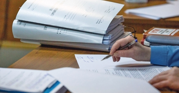 В Лиде в результате неосторожного обращения с пневматическим пистолетом один подросток выстрелил другому в глаз