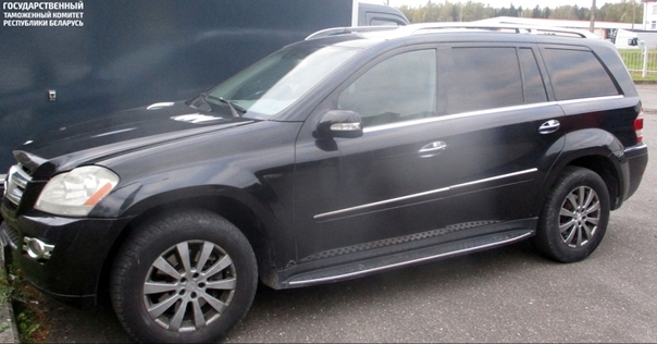 Мужчина пытался провезти незадекларированные запчасти из Литвы. Теперь он может лишиться своего авто