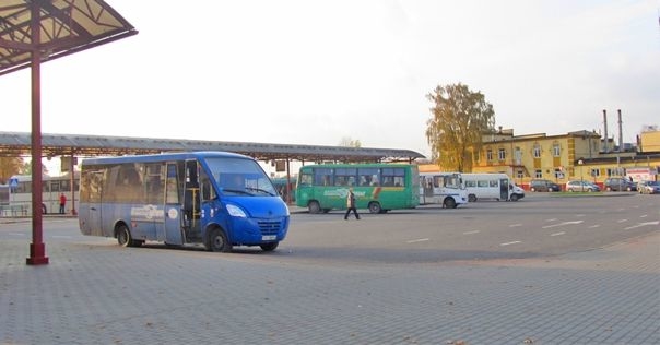 В Лиде 8 марта в работу некоторых пригородных автобусов и городского автобуса 17Э вносятся изменения