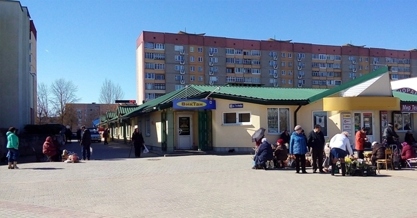 В Лиде торговлю цветами к празднику 8 марта в 2021 году перенесли в другое место