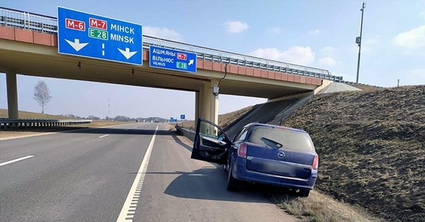 На трассе М6 водитель напоролся на ограждение, мужчина в реанимации
