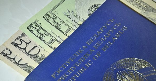 Ущерб 330000 рублей, 160 преступных эпизодов. В Лиде мошенница обманывала людей и фальсифицировала документы