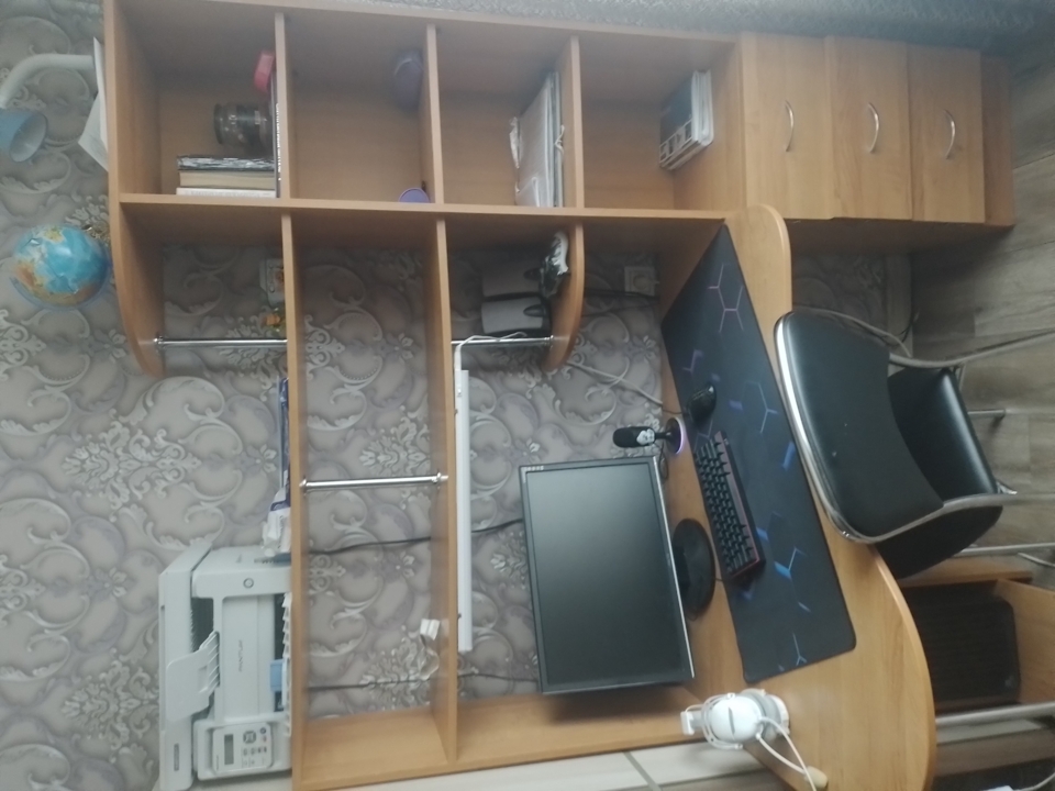 Письменный стол, фота 1