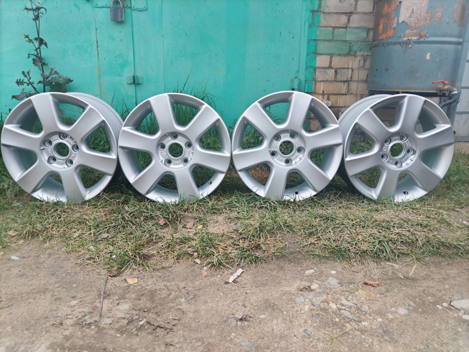 Продам 4 литых диска R16, фота 1